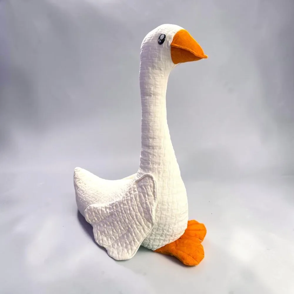 Couch Goose 16